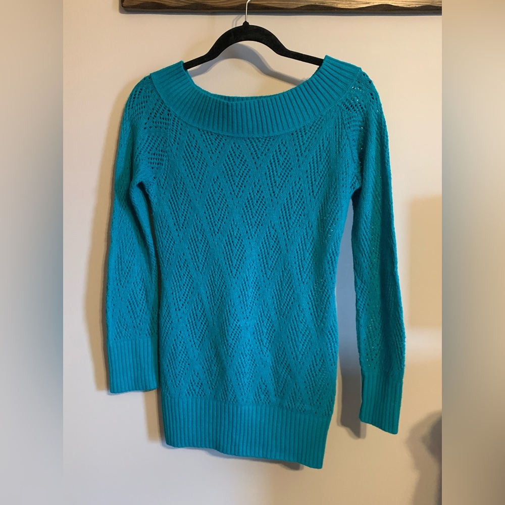 Women’s Rue 21 Sweater - Picture 3 of 3